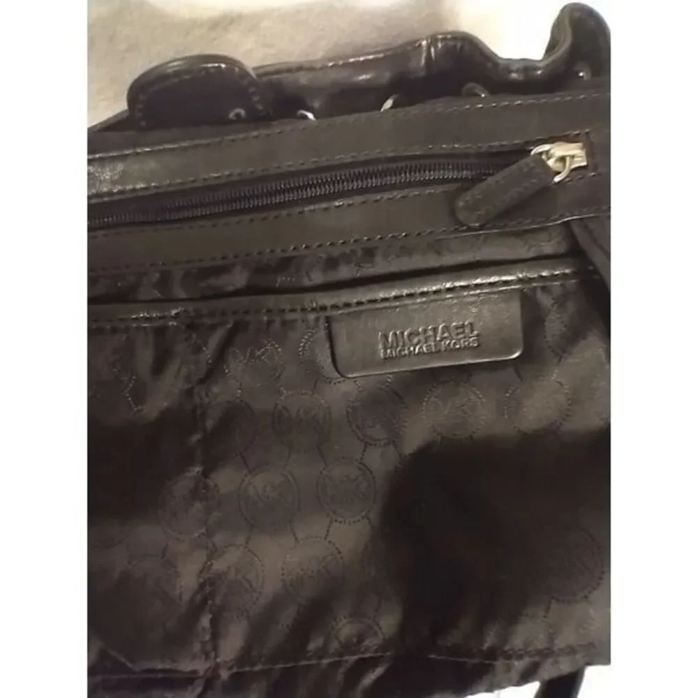 Michael Kors Black Leather Purse *USED*
